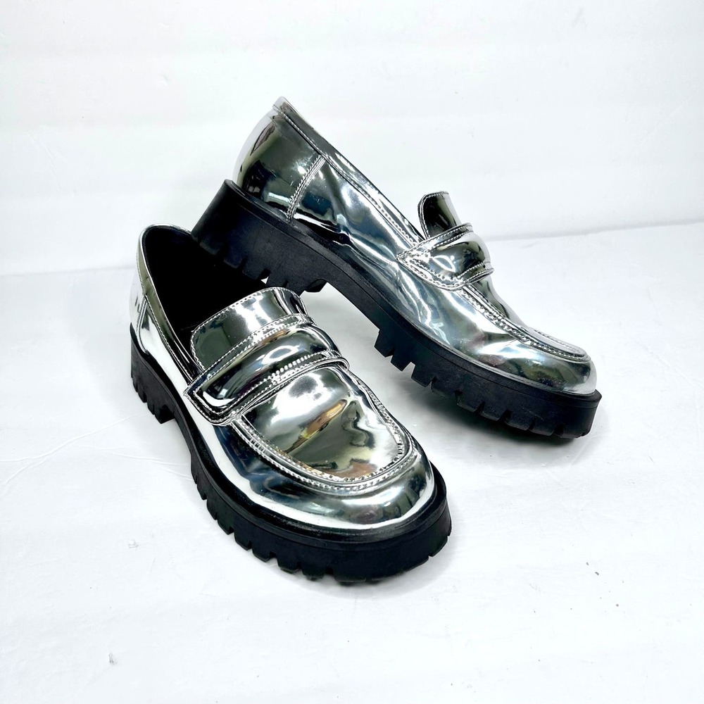 Nine West Garren Silver Lug Sole Slip On Loafer Flat Shoe 7M